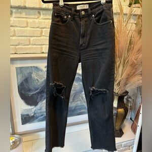 A&F Ankle Straight ultra high rise 0 short